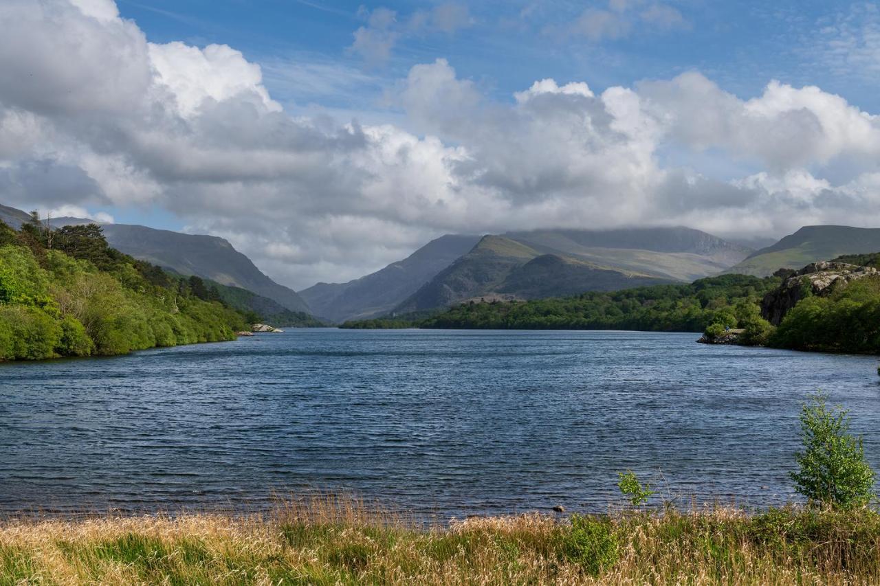 Arlyn, Padarn Lake Viewpoint In Snowdonia Карнарвон Экстерьер фото
